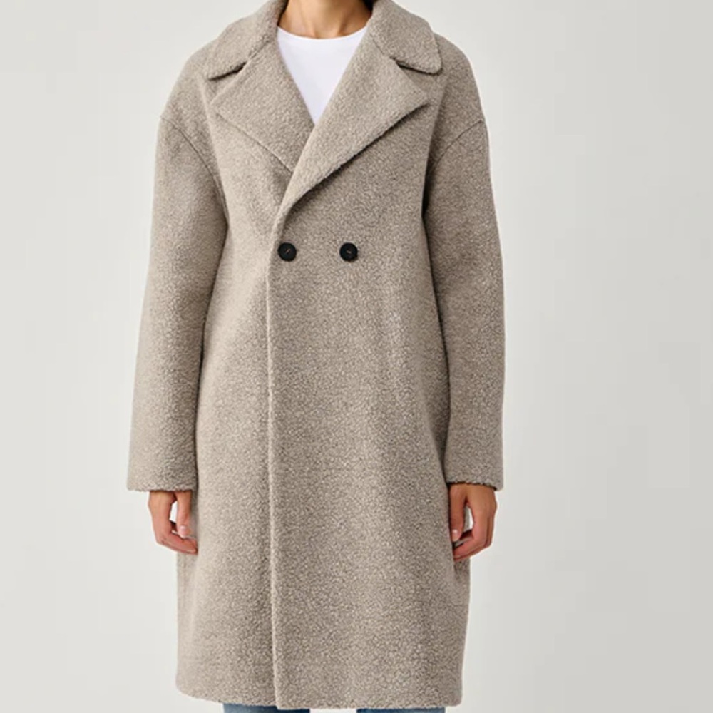 Harris Wharf London - Drop Shoulder Doible Boucle Coat in Taupe